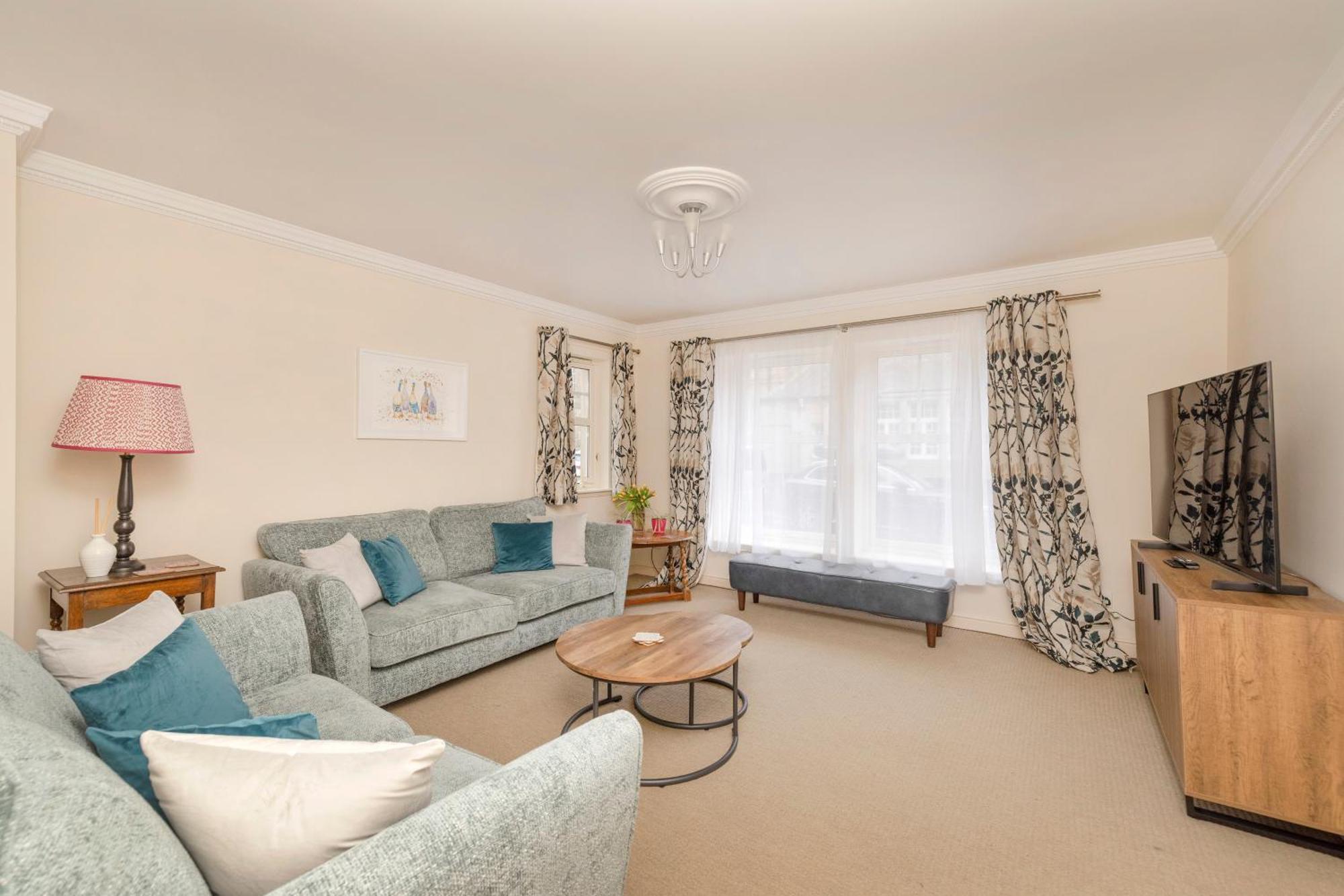 Apartment Charming 2-bedroom - Ground Floor Edinburgh